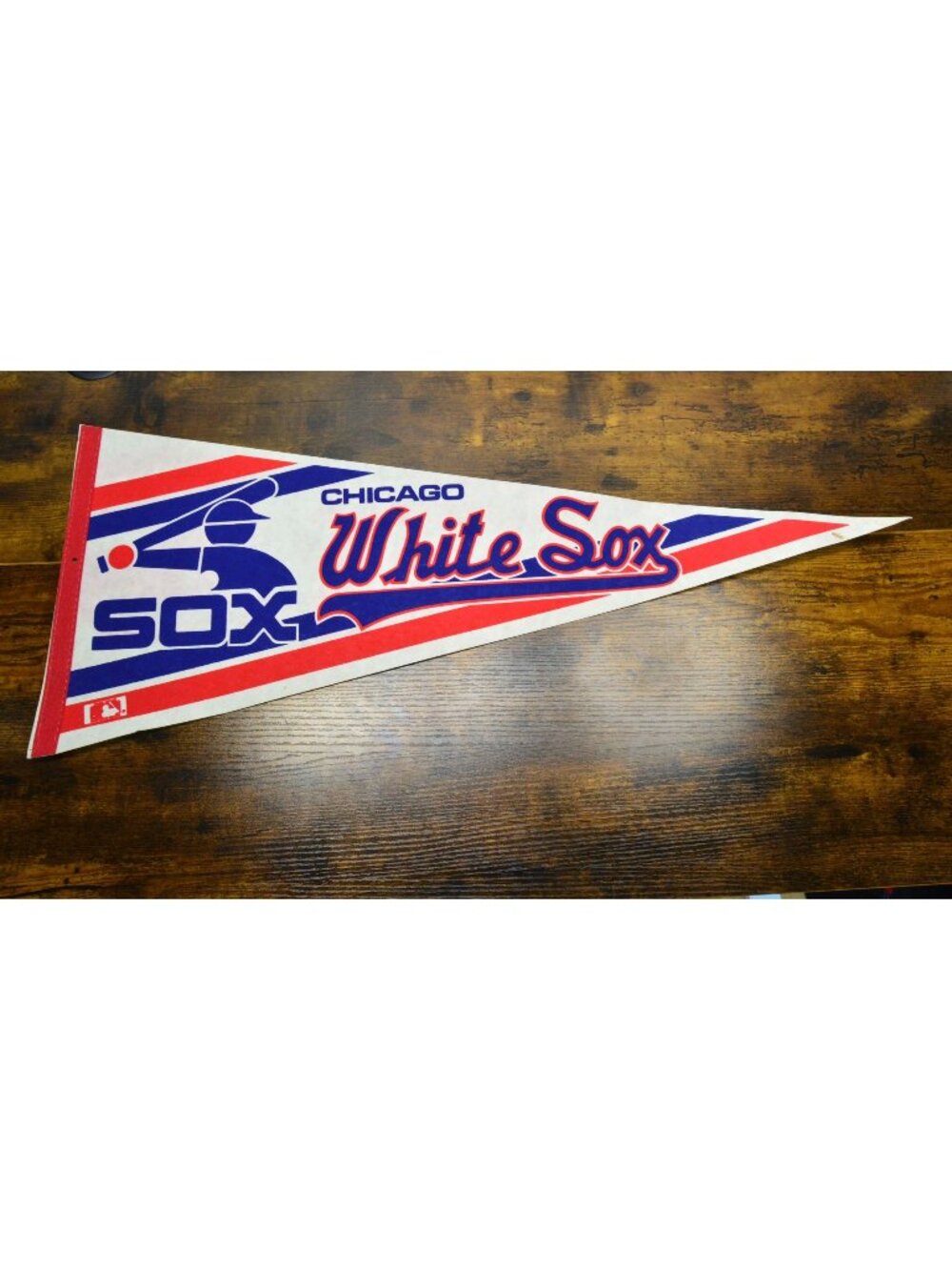 Vintage MLB Chicago White Sox pennant 30 inches
